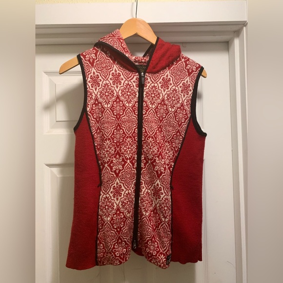 Wool Icelandic Design Zip Up Hooded Vest, red, white and black - GUC Size Large - Picture 2 of 6